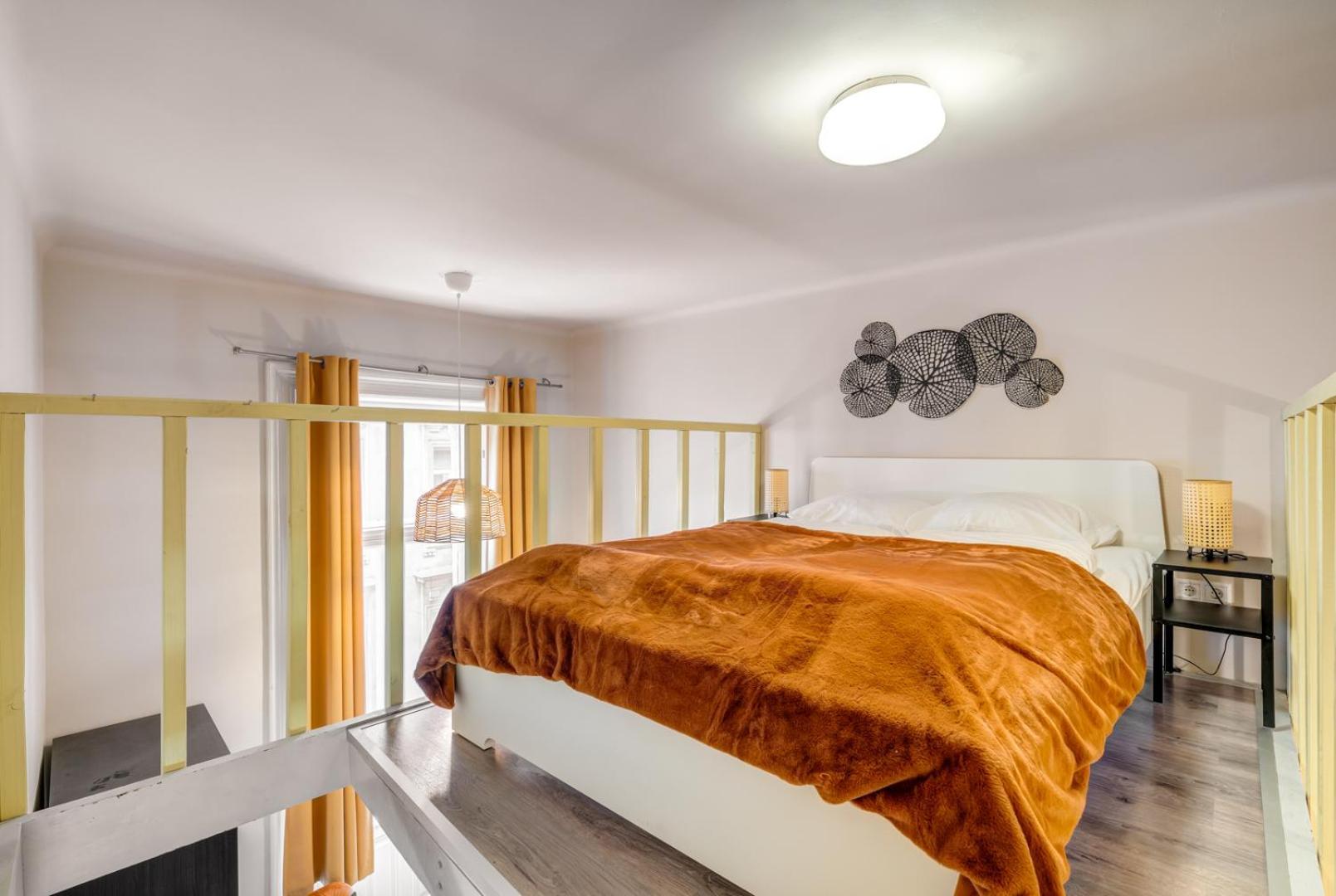 Panorama Big Boulvard 4 BDRM 3 BTHROOM, 13PPL, AC Budapest Exteriör bild